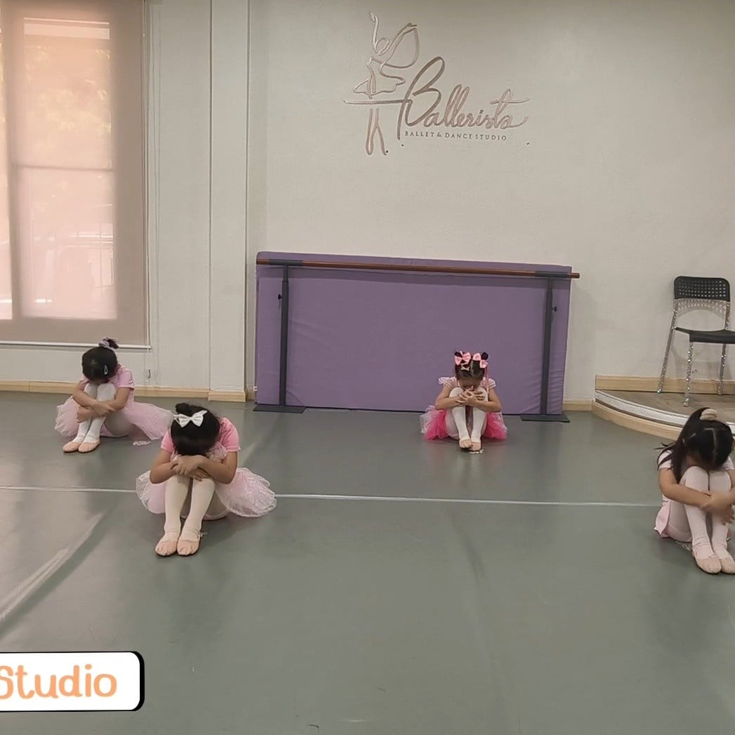 โรงเรียนสอนบัลเล่ต์ Ballerista Studio บางบัวทอง นนทบุรี